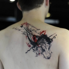 Tatuaj lup - valoare desene sau modele tatuaj și fotografii