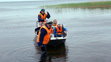 Tragedia copiilor din Karelia oferit pentru a anula excursii cu barca instructori - RIA Novosti
