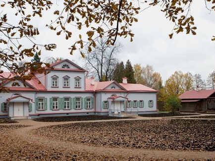 Kuzminki Manor