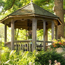 Gazebo pe parcelele de grădină