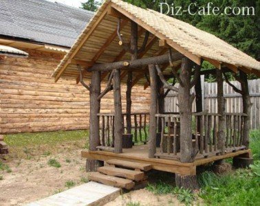 Gazebo pe parcelele de grădină