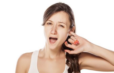 Ce ar trebui să fac în cazul în care urechile de mâncărime