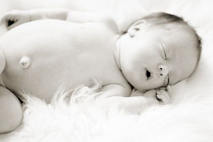Cum să învețe copilul să doarmă prin noapte