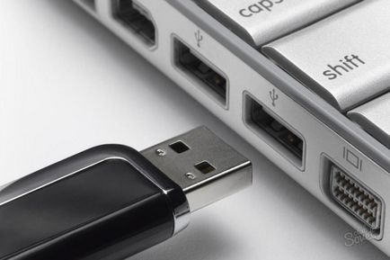Cum pot verifica virusul unitate flash USB