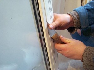 Cum să demontați geamuri termopan
