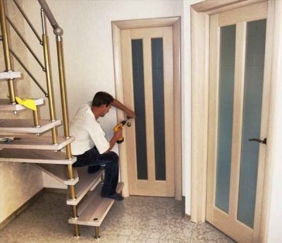 Instrucțiuni de instalare a ușilor Instrucțiuni de instalare a ușilor