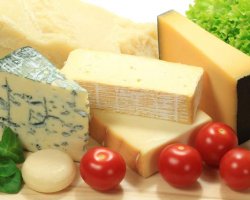 Avantaje și prejudicii de brânză Este în valoare de a mânca