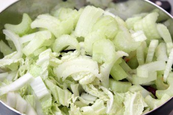 Salata de pui și țelină