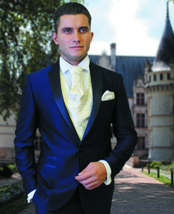 Costum pentru mire și mireasă Costum pentru mire și mireasă