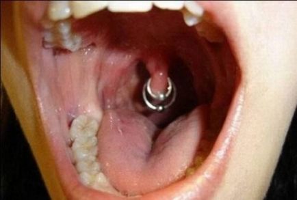 10 cele mai extreme piercing orale și modificări ale corpului