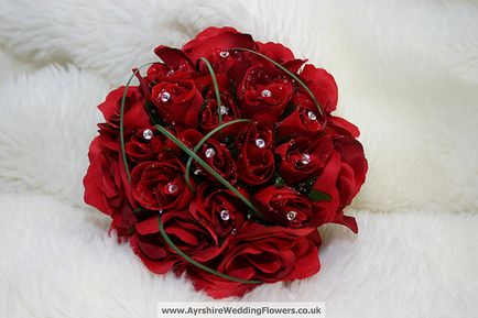 buchet de mireasa din trandafiri rosii