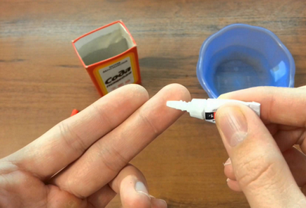 Frecarea adeziv super-de pe maini, haine, suprafețe din plastic (exfoliant) Frecarea Adezivul super-de la mâini, îmbrăcăminte, suprafețele din plastic