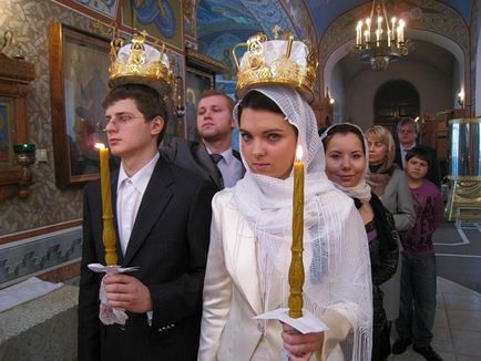 Ce ai nevoie pentru o nuntă într-o biserică, te duci la acest sacrament, care sunt necesare inele, sfaturi video,