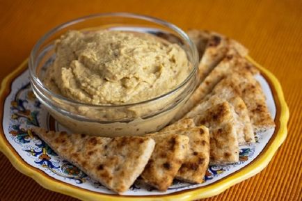 Ce este hummus și cum să mănânce