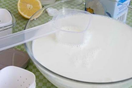 iaurt de casă și brânză de vaci în iaurt