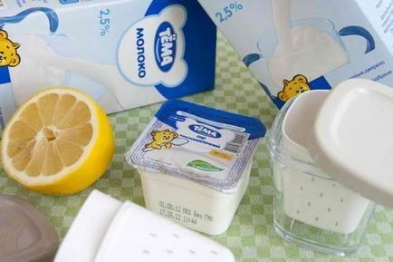 iaurt de casă și brânză de vaci în iaurt