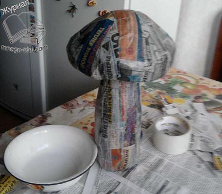 Ciuperci din sticle de plastic și papier-mache, meserii pentru grădină