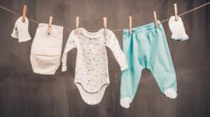 Cum și ce mai bine să se spele haine pentru copii pentru nou-născuți