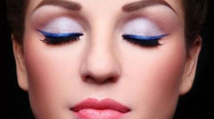 Ce ar trebui să fie sub machiaj rochie albastră (rochie) Ce ar trebui să fie un make-up sub rochie albastră