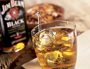 Cum de a bea bourbon decât whisky bourbon diferă de