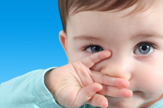Cum de a înțelege și de a identifica ce curge nasul la sugari - semne și simptome de muci