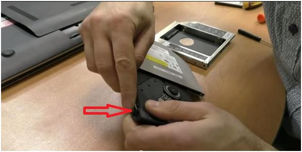 Cum de a pune un al doilea hard disk în laptop, în loc de unitatea optică