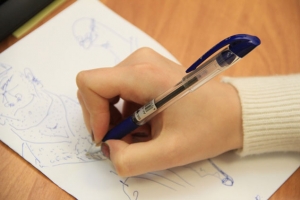 Cum să descifreze desene involuntare pe suportul de hârtie - doi plus doi