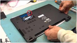 Cum să dezasamblați laptopul acer aspire v5-571 în detaliu
