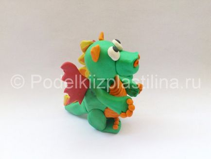 Cum sa faci un dragon din plastilină pus în scenă foto și video de instruire