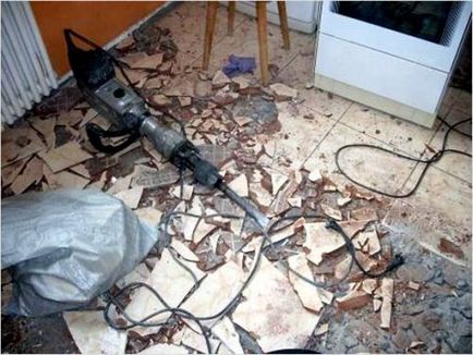 Scoaterea gresie vechi de pe podea și pereți, Reparare de apartamente cu propriile lor mâini