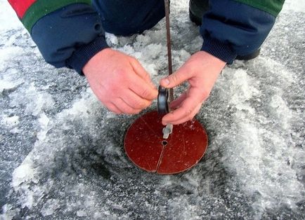 pescuit Pike privind colectarea zherlitsy de iarnă și unelte de instalare, tactici și secrete ale unui mare captură