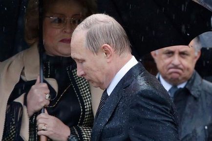 Lumea râde de Putin, „caseta de mers pe jos“
