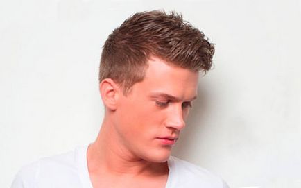 Coafura de păr scurt pentru bărbați și păr de lungime medie