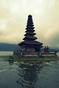 În Bali proprii