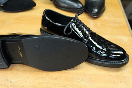 Rulati cu nerăbdare să pantofi - pentru a proteja pantofi de pantofi de lux iznashivaniyaremont