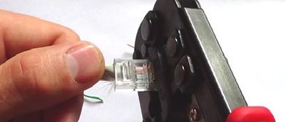 Crimp perechii de fire răsucite Ghidul video de circuit
