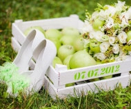 Efectuarea de nunta de mere