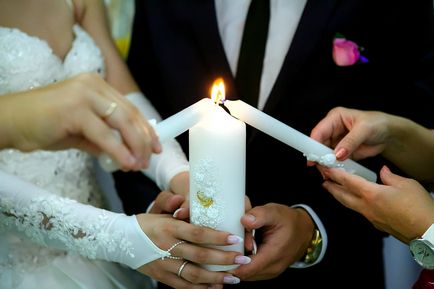 Efectuarea de lumânări la nunta cu propriile lor mâini