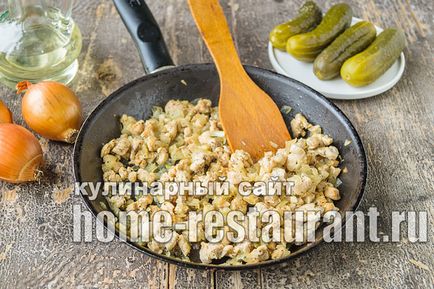 Torte foetaj cu brânză, carne de pui și cartofi