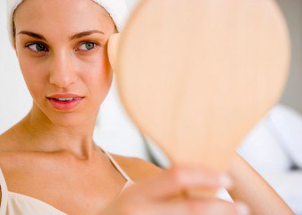 De ce înainte de menstruație cosuri pe fata (pentru un motiv oarecare) De ce înainte de menstruație cosuri pe fata