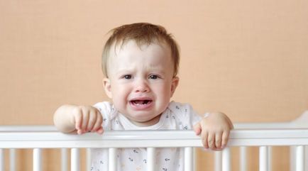 De ce copilul plânge în somn 10 factori și 8 moduri de a rezolva problema