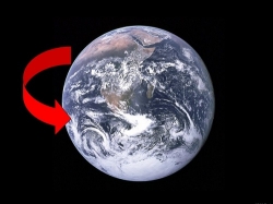 De ce Pământul se rotește în jurul axei sale