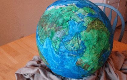 Hack pe glob lecție de geografie, papier-mache