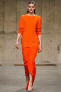combinații de reguli în haine portocalii