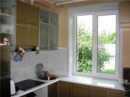 Reparatii pentru un design mic bucătărie- (44 poze) instrucțiuni privind înregistrarea video de propriile lor mâini, prețul,