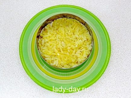 Salata - Mimosa - o reteta clasica cu alimente conservate, retete simple cu fotografii