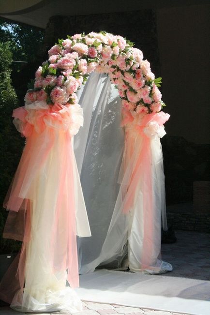 Nunta Arch (fotografii) & amp; # 128 112 - cum să faci un design arc de nunta cu propriile lor mâini