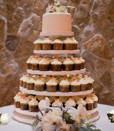 prăjituri Tort continental - Handbook Bride (Cake) turte de tort de nunta continental - o carte de referință a miresei
