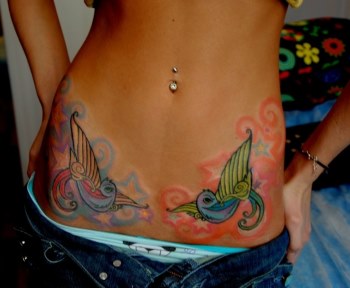 Tatuaj pe burtă pentru femei după naștere pentru a ascunde vergeturi (tatuaje) Tatuaj pe burtă pentru femei după naștere pentru a ascunde vergeturi