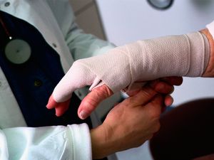 Accidentari la locul de muncă în 2017, care fac angajatorii și angajații